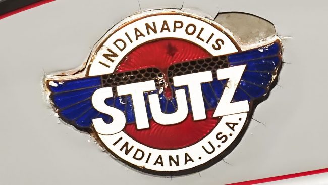 Stutz Logo with Wings